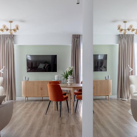 Dream Garden Apartment With Free Parking Sinaia Exteriör bild