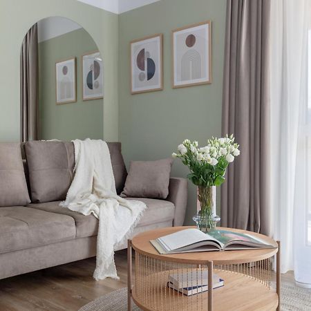 Dream Garden Apartment With Free Parking Sinaia Exteriör bild