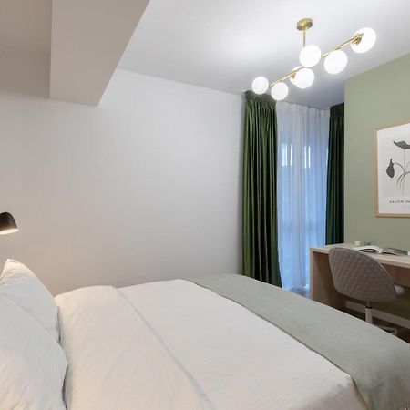Dream Garden Apartment With Free Parking Sinaia Exteriör bild